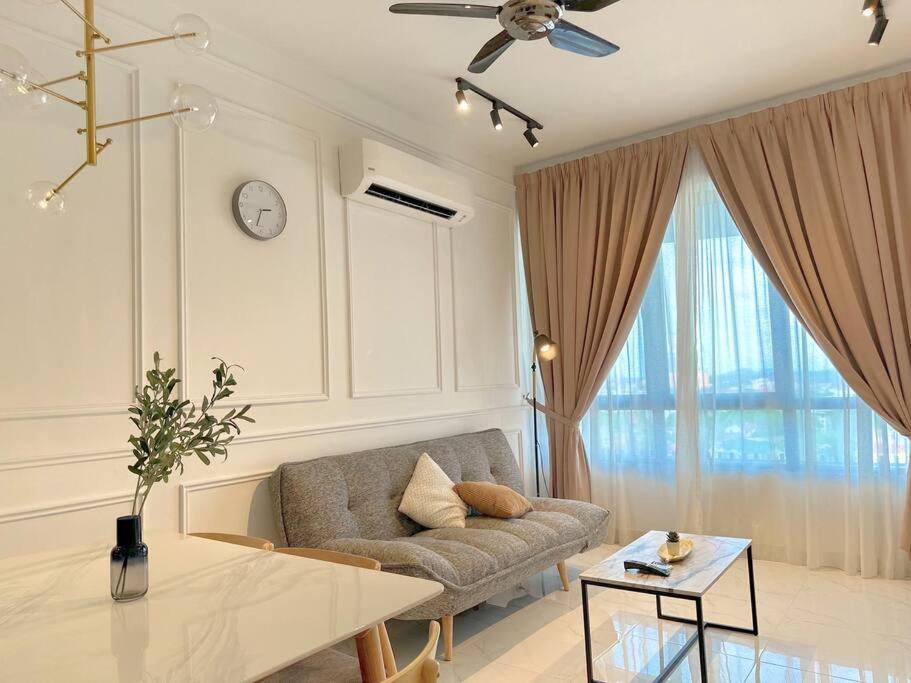 Netflix Two Bedroom Troika Kota Bharu Homestay 118 Экстерьер фото