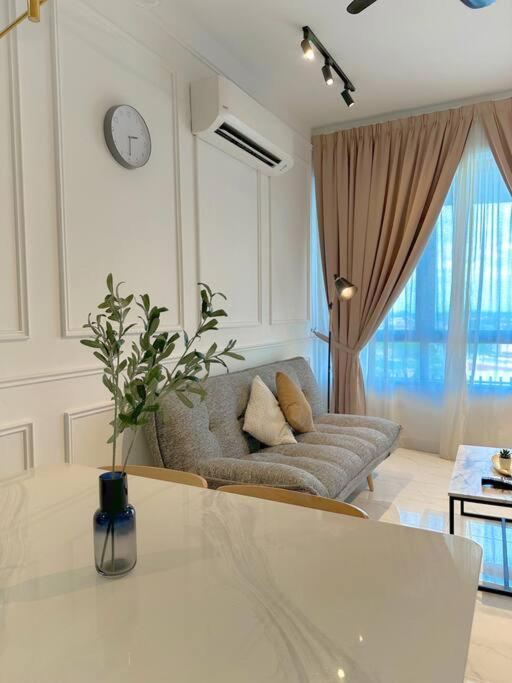 Netflix Two Bedroom Troika Kota Bharu Homestay 118 Экстерьер фото