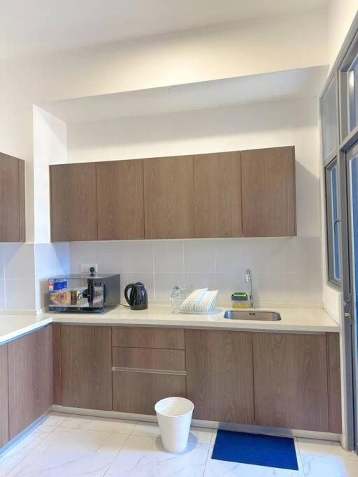 Netflix Two Bedroom Troika Kota Bharu Homestay 118 Экстерьер фото