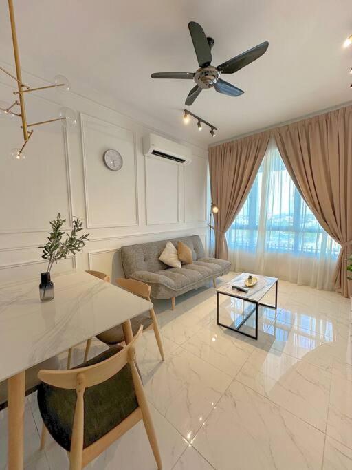 Netflix Two Bedroom Troika Kota Bharu Homestay 118 Экстерьер фото