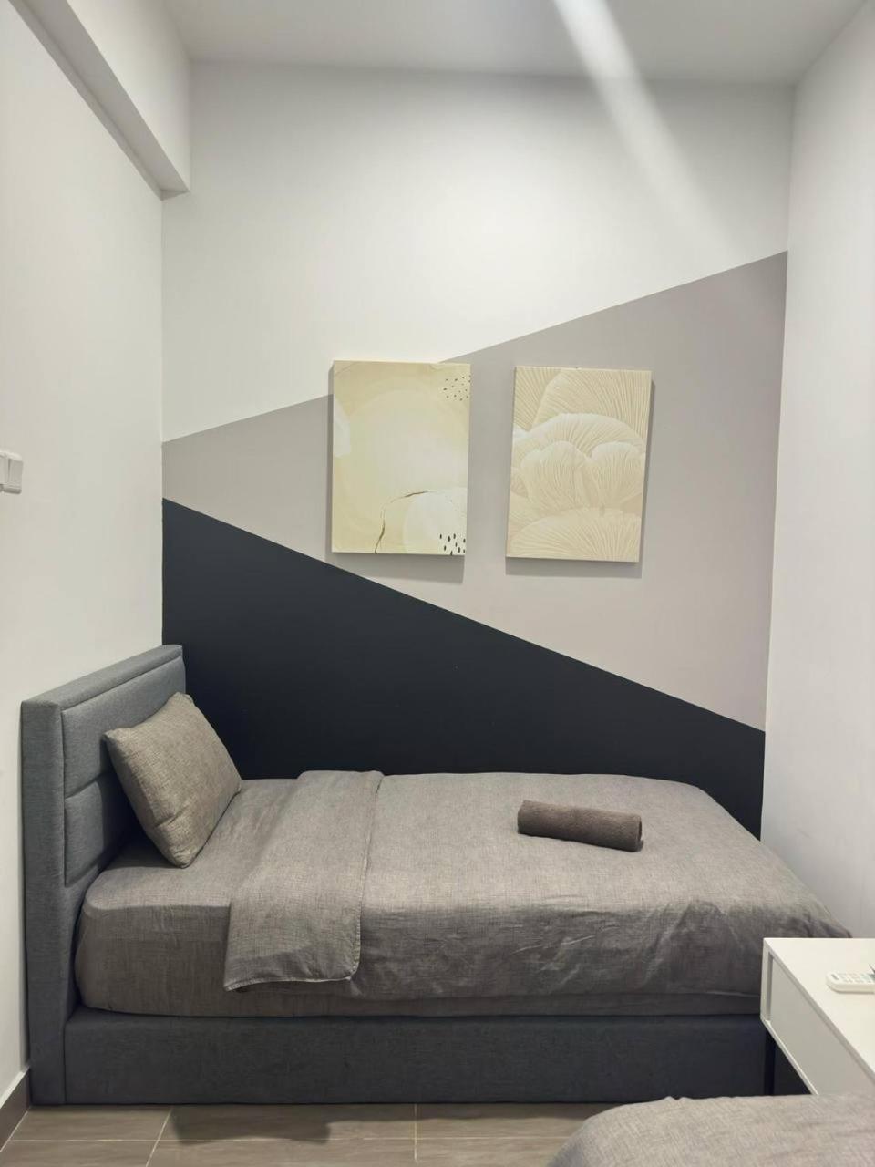 Netflix Two Bedroom Troika Kota Bharu Homestay 118 Экстерьер фото