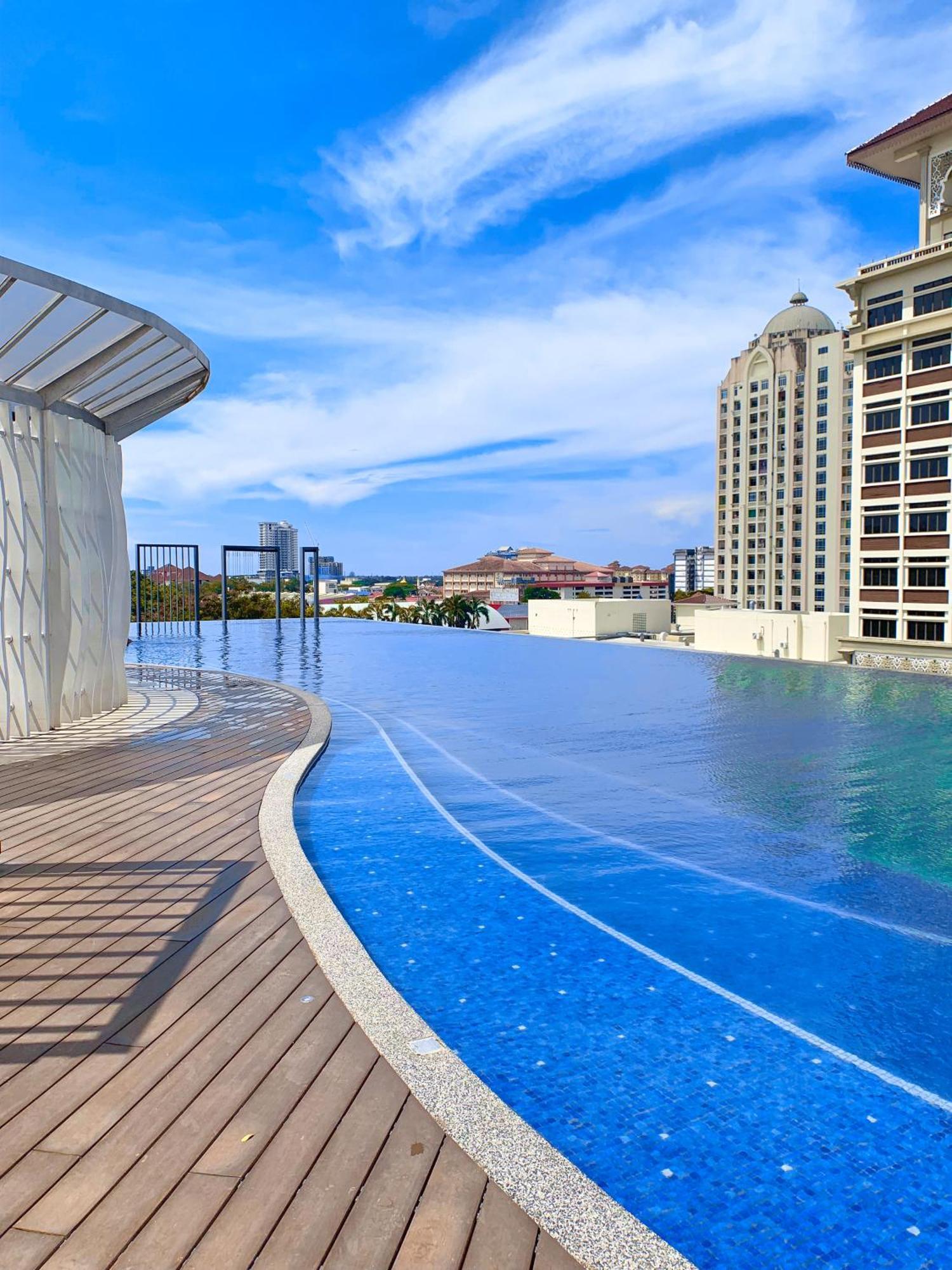 Netflix Two Bedroom Troika Kota Bharu Homestay 118 Экстерьер фото